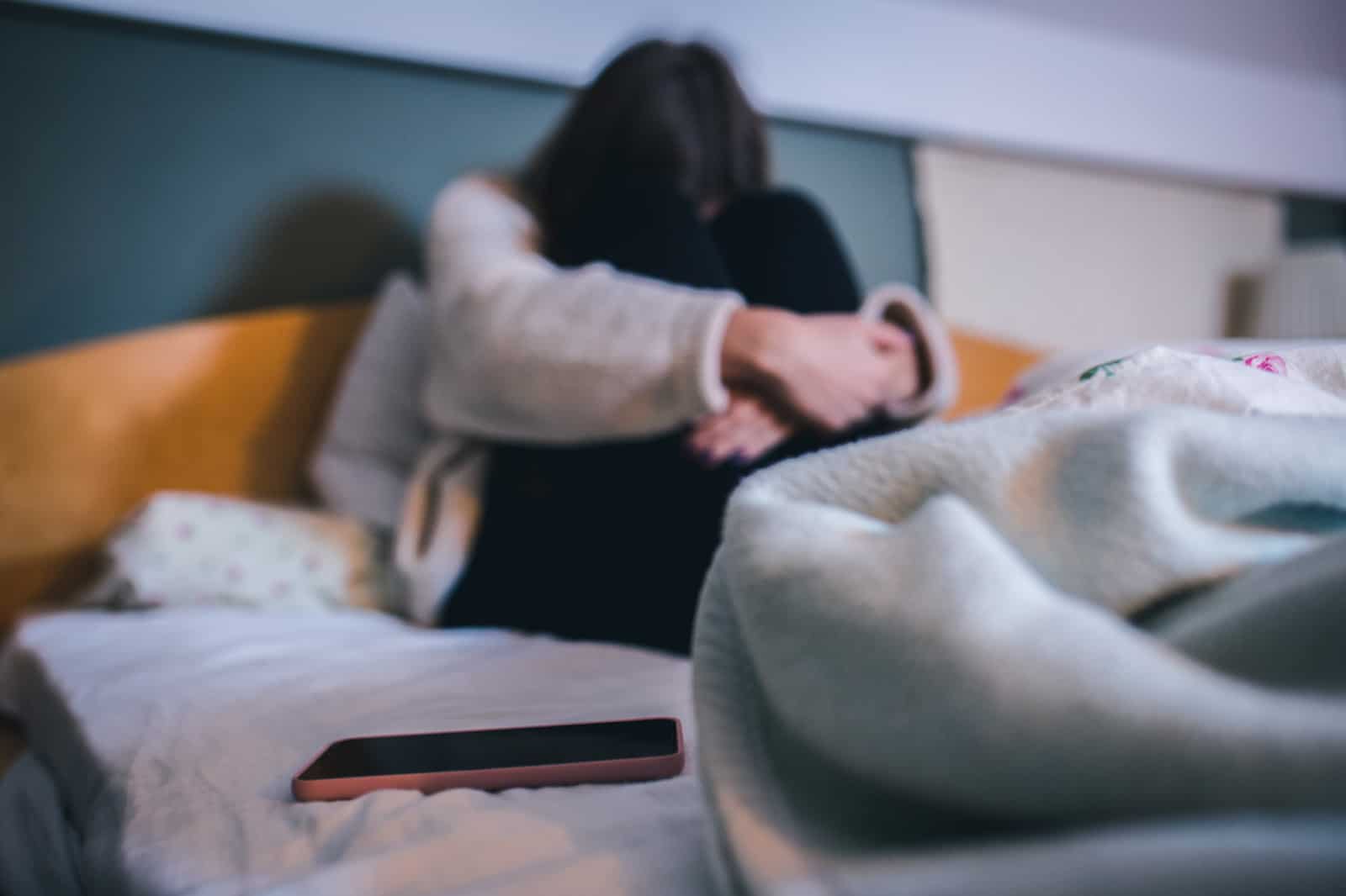 How to Cope With Being Ghosted: Immediate Steps