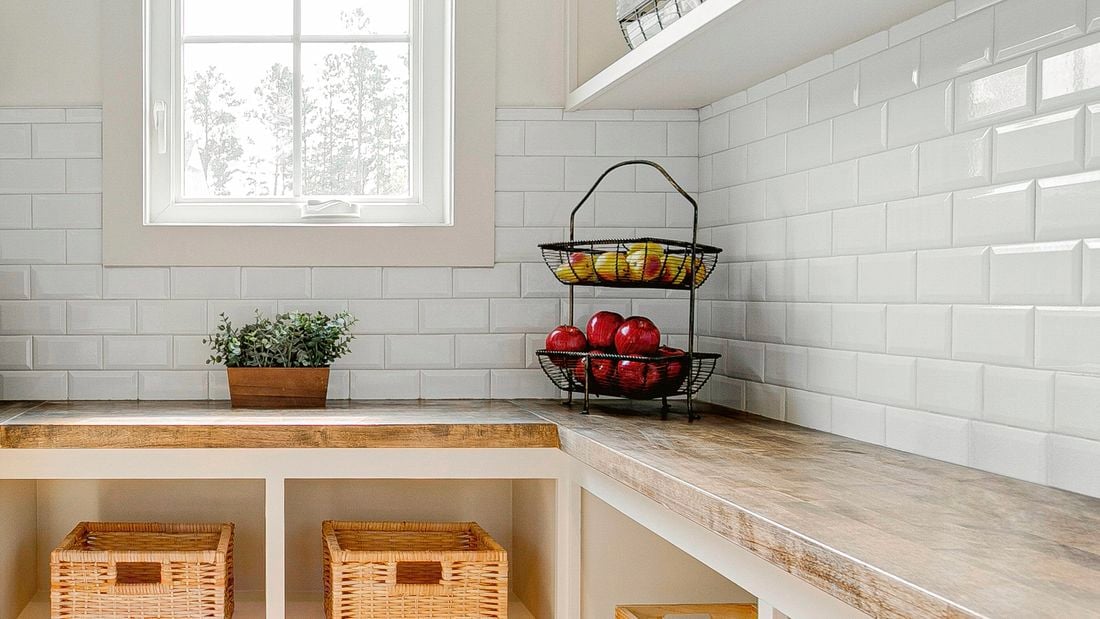 Making Decluttering Decisions: What to Keep, Donate, or Trash