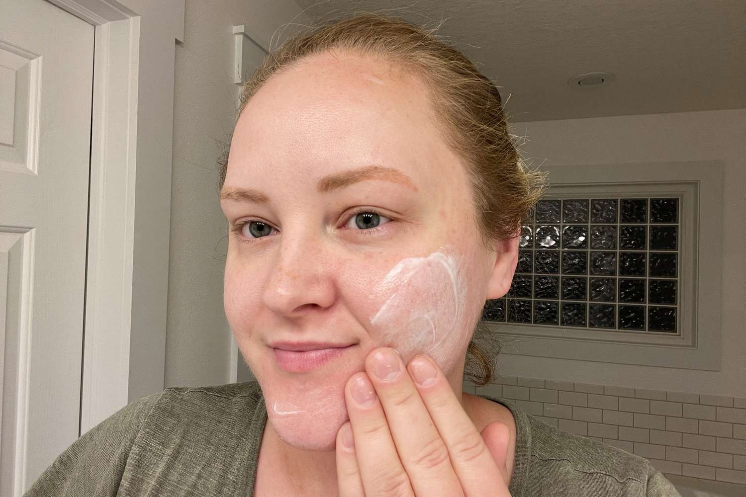 Moisturizing Without Clogging Pores