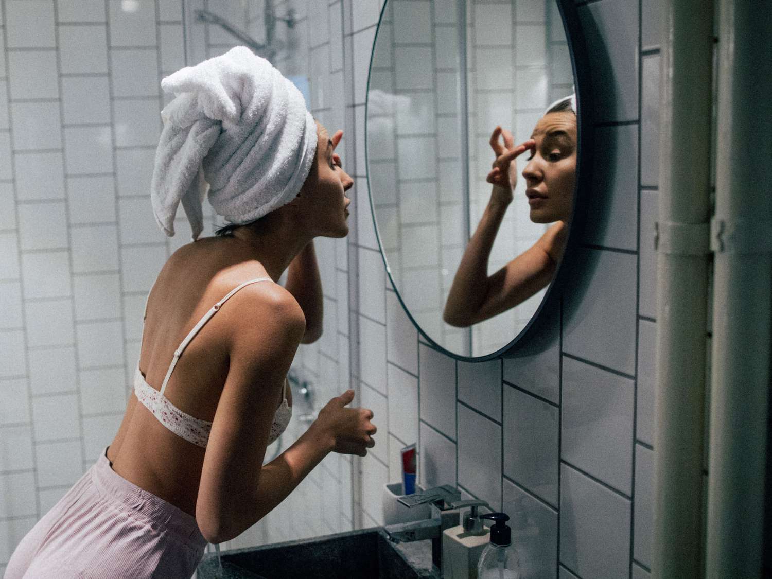 Night Skincare Routine for Dry Skin