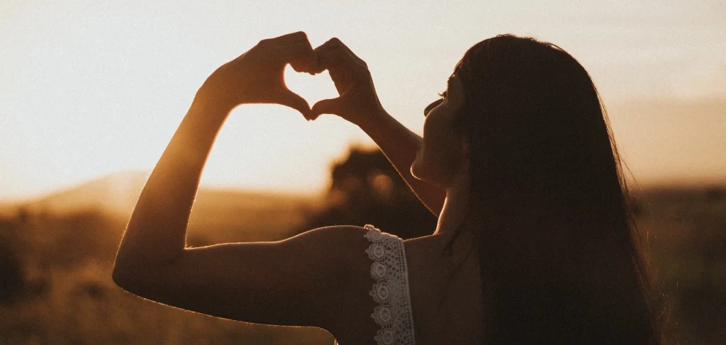 Self Love Habits: 15 Daily Practices to Build a Healthier Relationship with Yourself