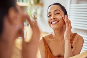 Skincare Routine for Oily Skin: Step-by-Step Guide to Manage Shine and Breakouts