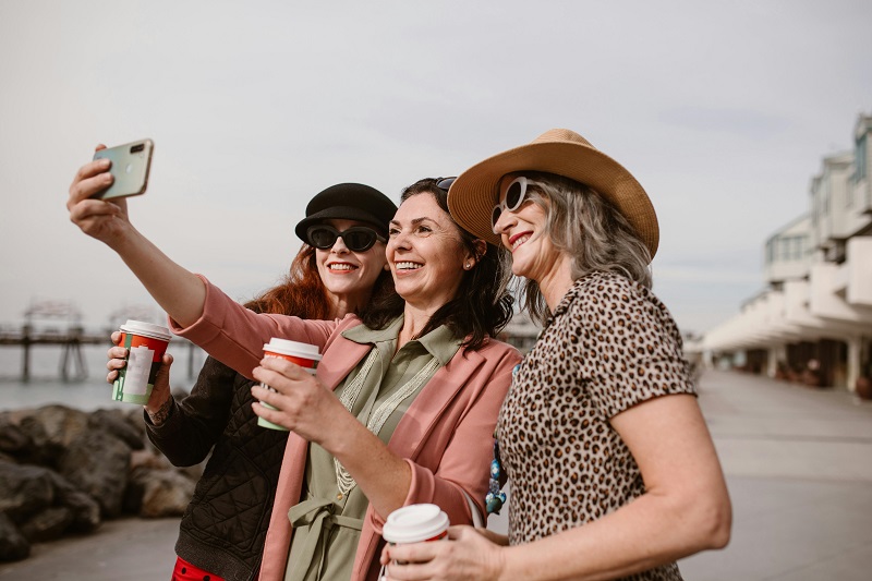 Understanding Friendship Statistics in Your 50s
